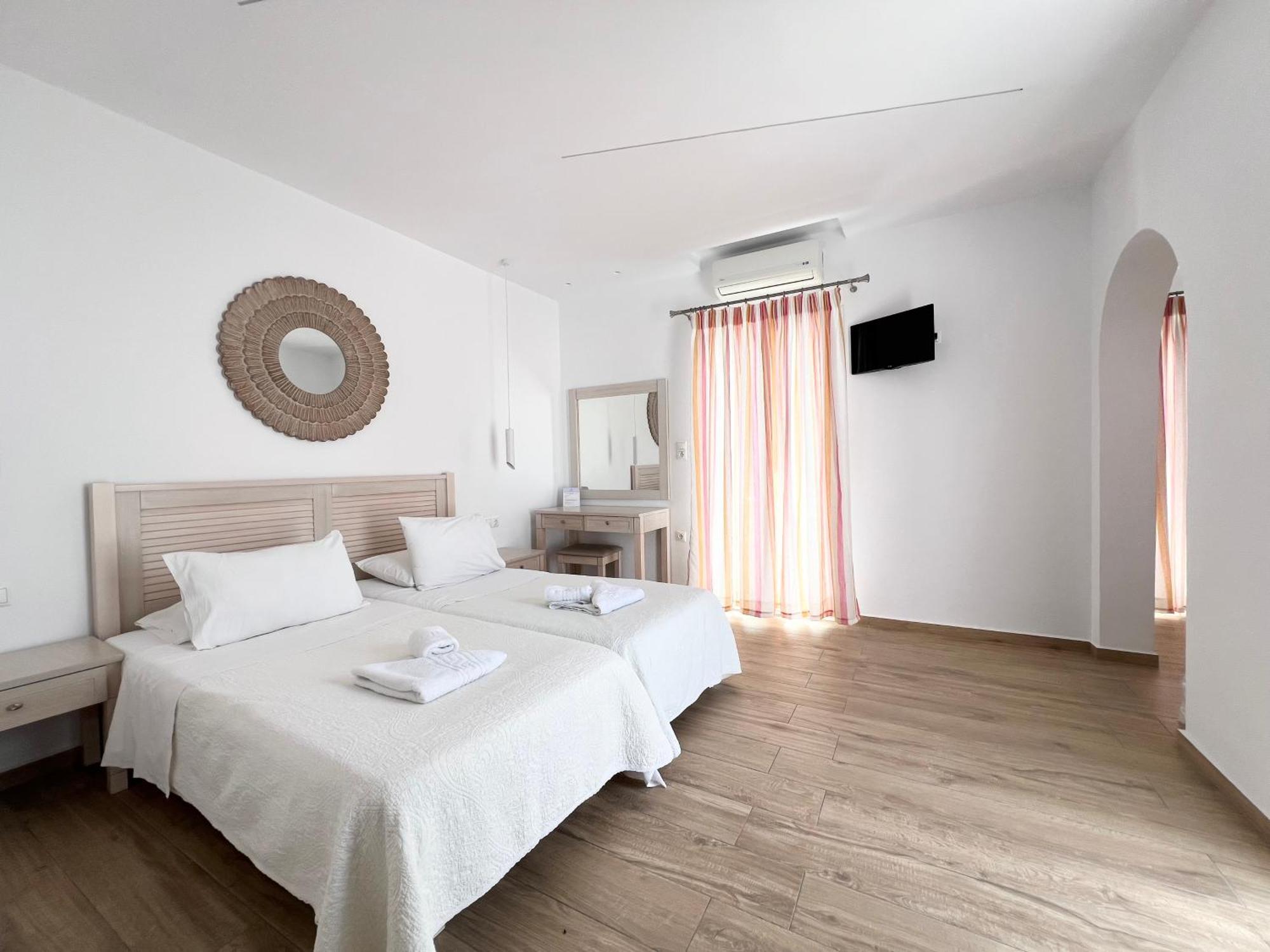 Cyclades Blue Aparthotel Ornos  Bagian luar foto